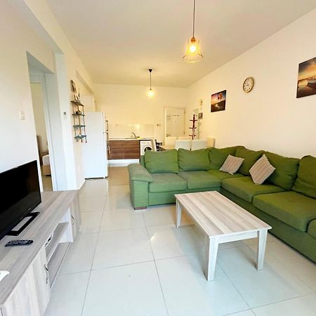 Quitet Two Bedroom Apartment With Private Garden Lukomorye D2 Karavas  Esterno foto