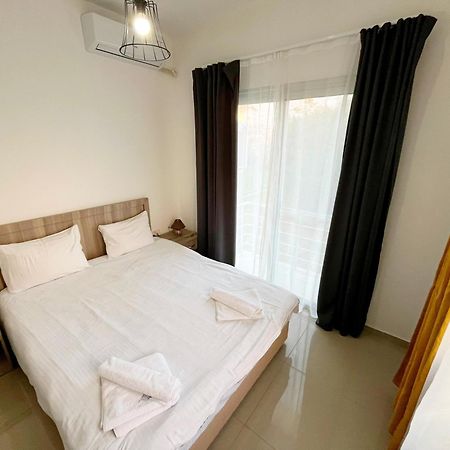 Quitet Two Bedroom Apartment With Private Garden Lukomorye D2 Karavas  Esterno foto