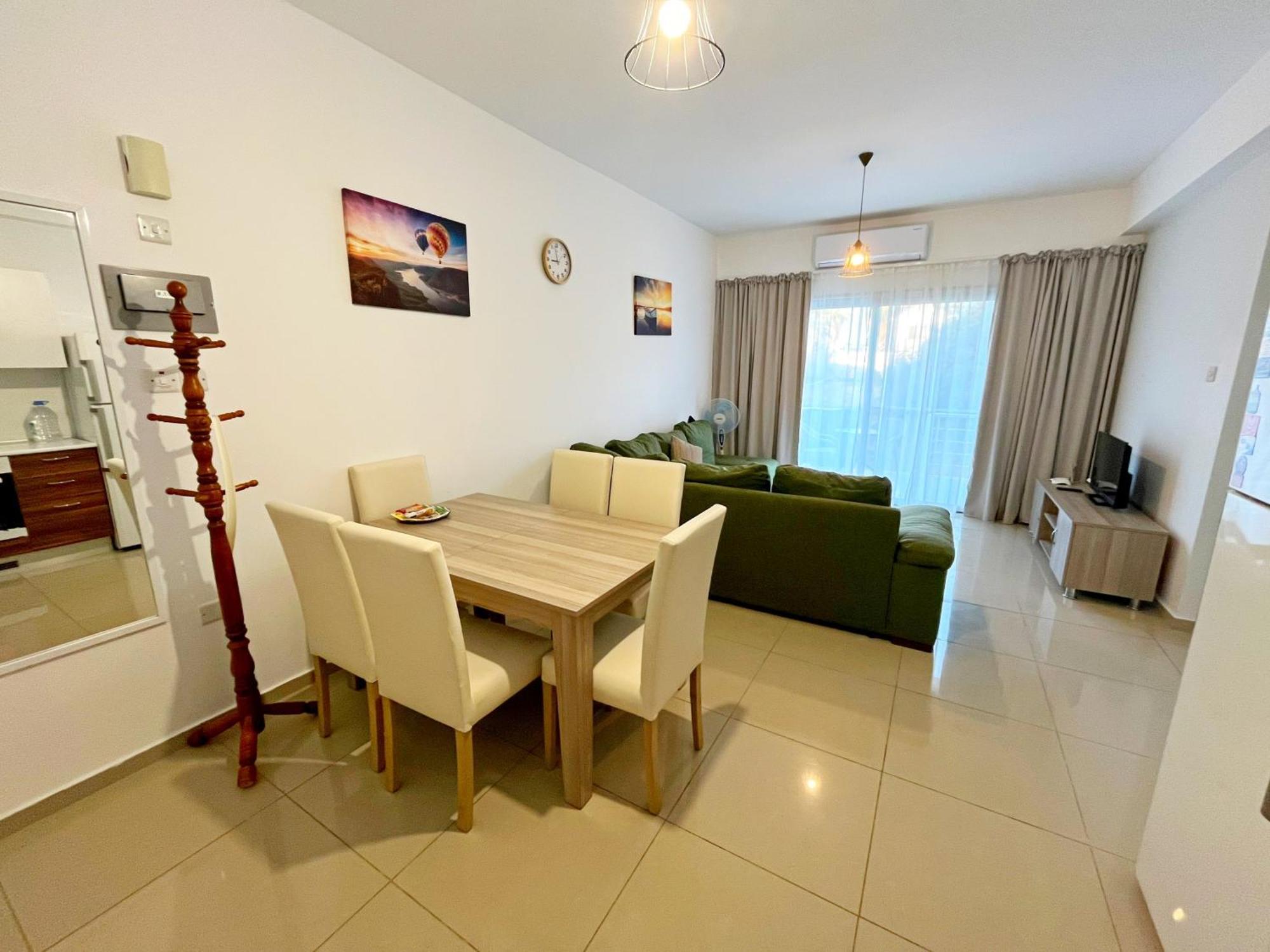 Quitet Two Bedroom Apartment With Private Garden Lukomorye D2 Karavas  Esterno foto
