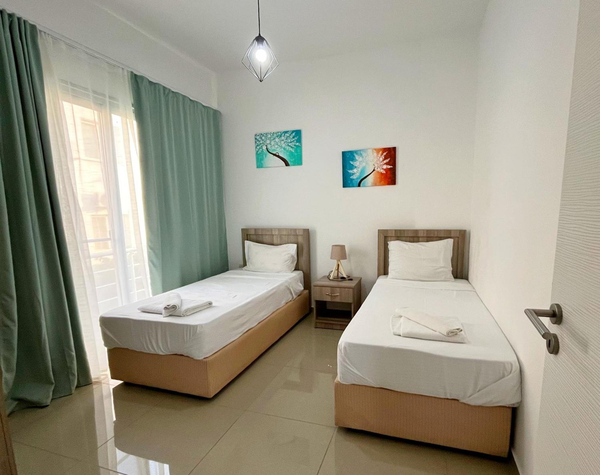 Quitet Two Bedroom Apartment With Private Garden Lukomorye D2 Karavas  Esterno foto
